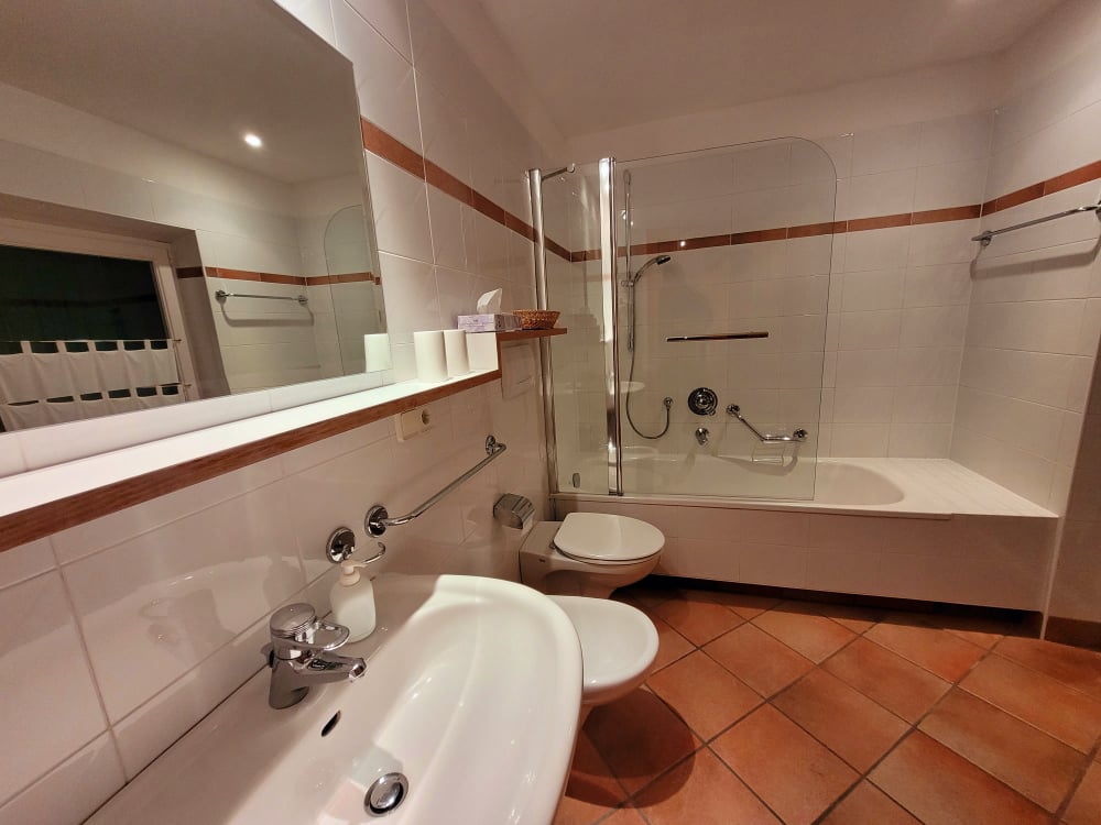 Bagno Berta - appartamento vacanze Waldegg Renon